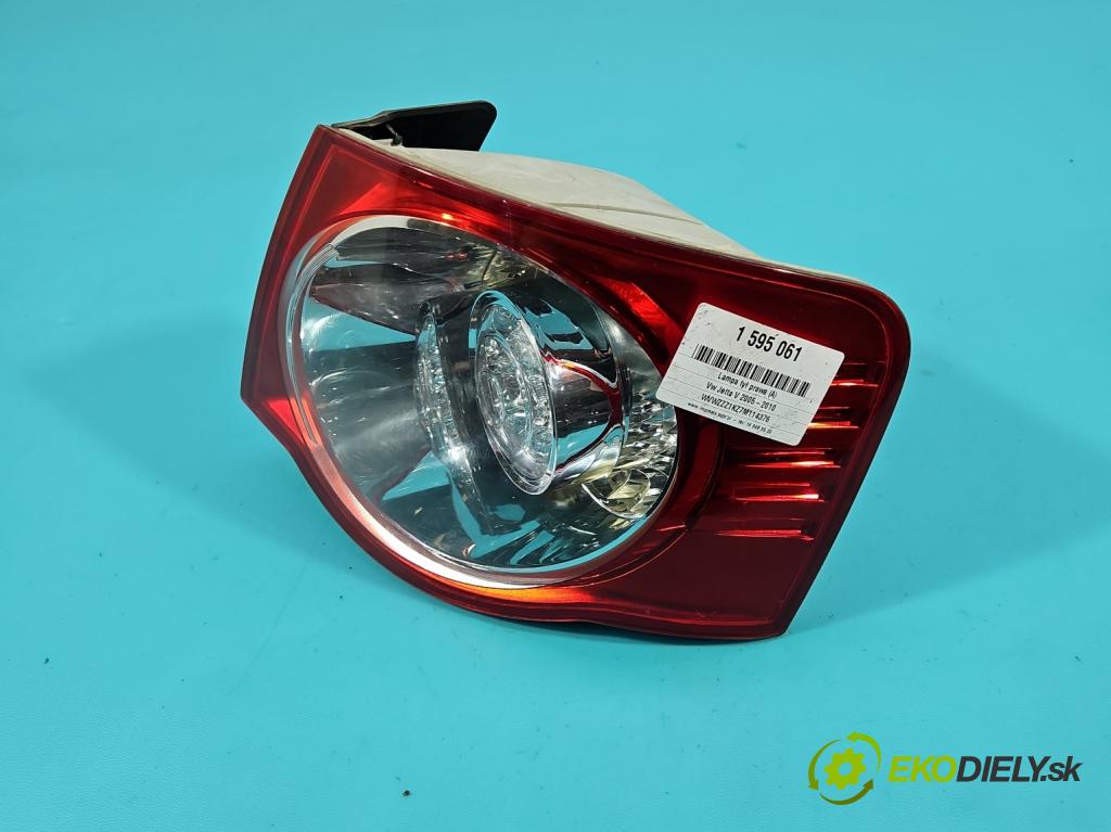 Vw Jetta V 2005-2010 1.9 tdi 105 HP manual 77 kW 1896 cm3 4- svetlo / reflektor zadné pravé (Kľučka dverí ostatné)