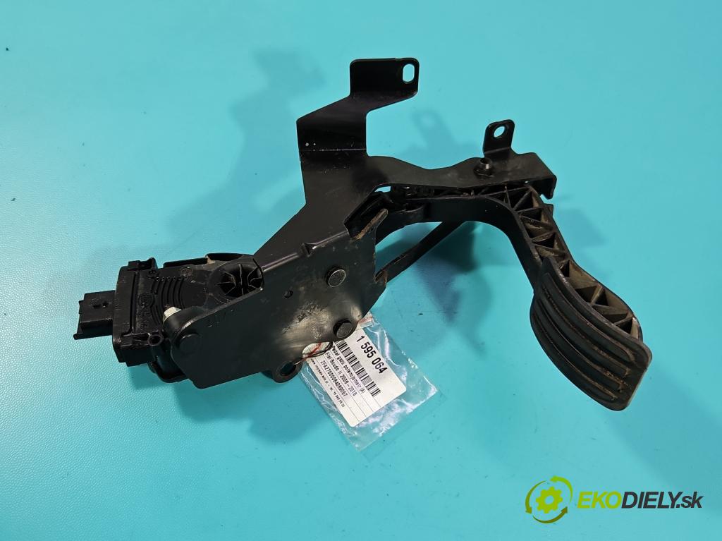 Fiat Scudo II 2006-2016 1.6 jtd 90 hp manual 66.2 kW 1560 cm3 5- pedal plyn: potenciometr: 1400838880