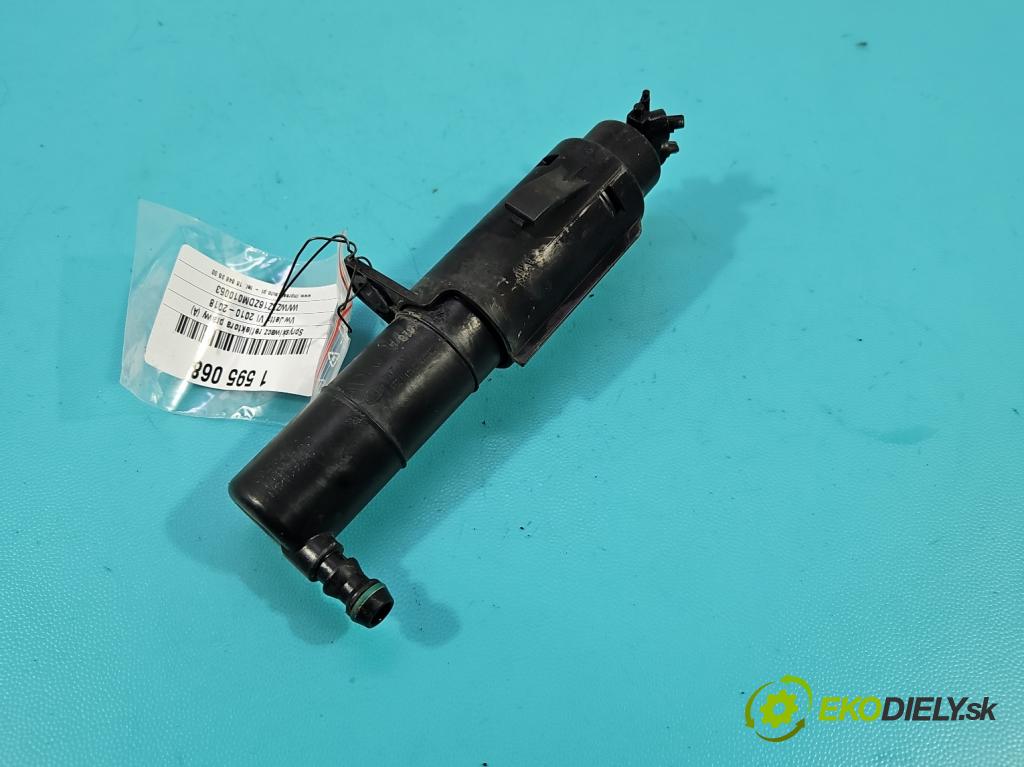 Vw Jetta VI 2010-2018 1.6 tdi CAYC: 105 HP manual 77 kW 1598 cm3 4- ostrekovač reflektor: pravý 5K0955978A
