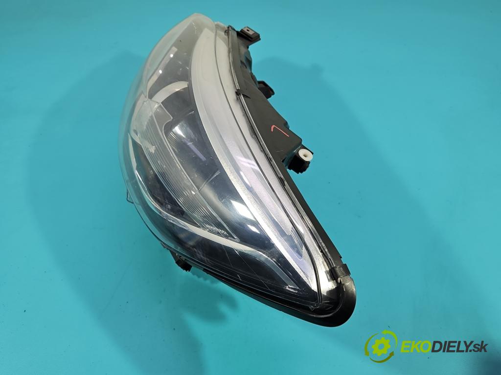 Renault Captur I 2013-2019 0.9 90 HP manual 66 kW 898 cm3 5- Reflektor: ľavý 305237129 (Kľučka dverí ostatné)
