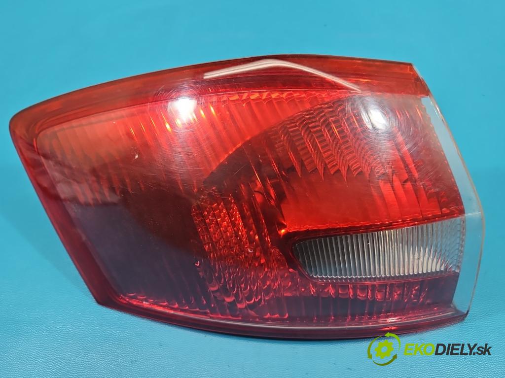 Ford Kuga Mk1 2008-2013 2.0 tdci 140 HP manual 103 kW 1997 cm3 5- svetlo / reflektor zadné ľavé 8V41-13405-AH (Kľučka dverí ostatné)