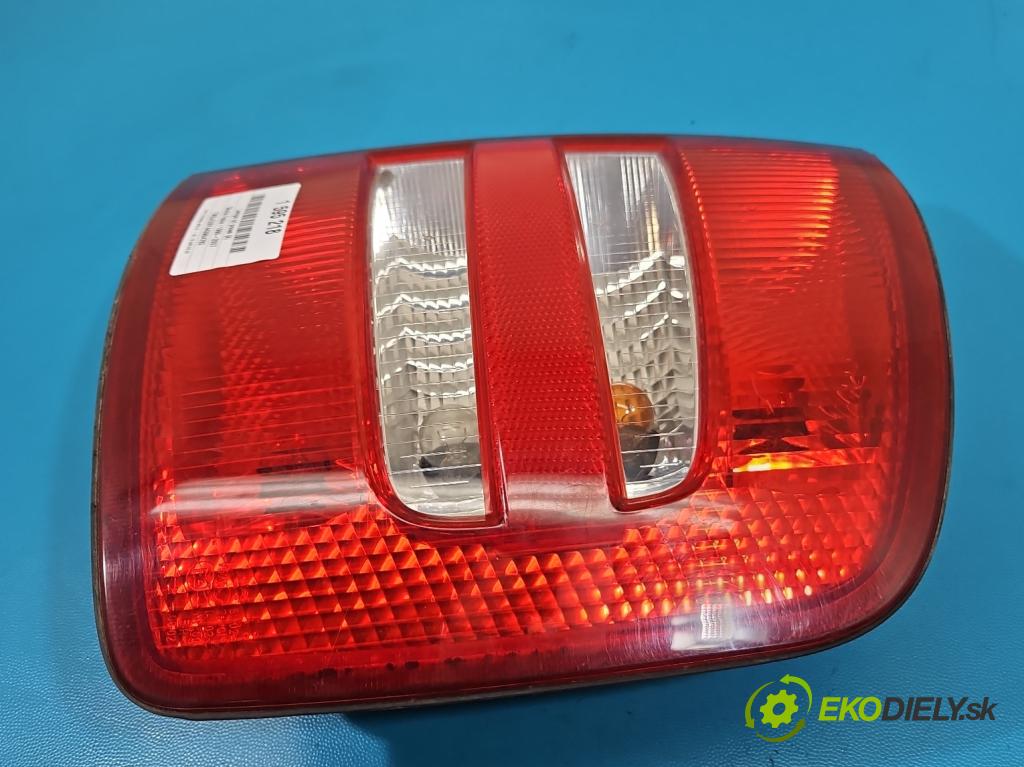Skoda Fabia I 1999-2007 2.0 8V 116 HP manual 85 kW 1984 cm3 5- svetlo / reflektor zadné pravé 6Y9945096B (Kľučka dverí ostatné)