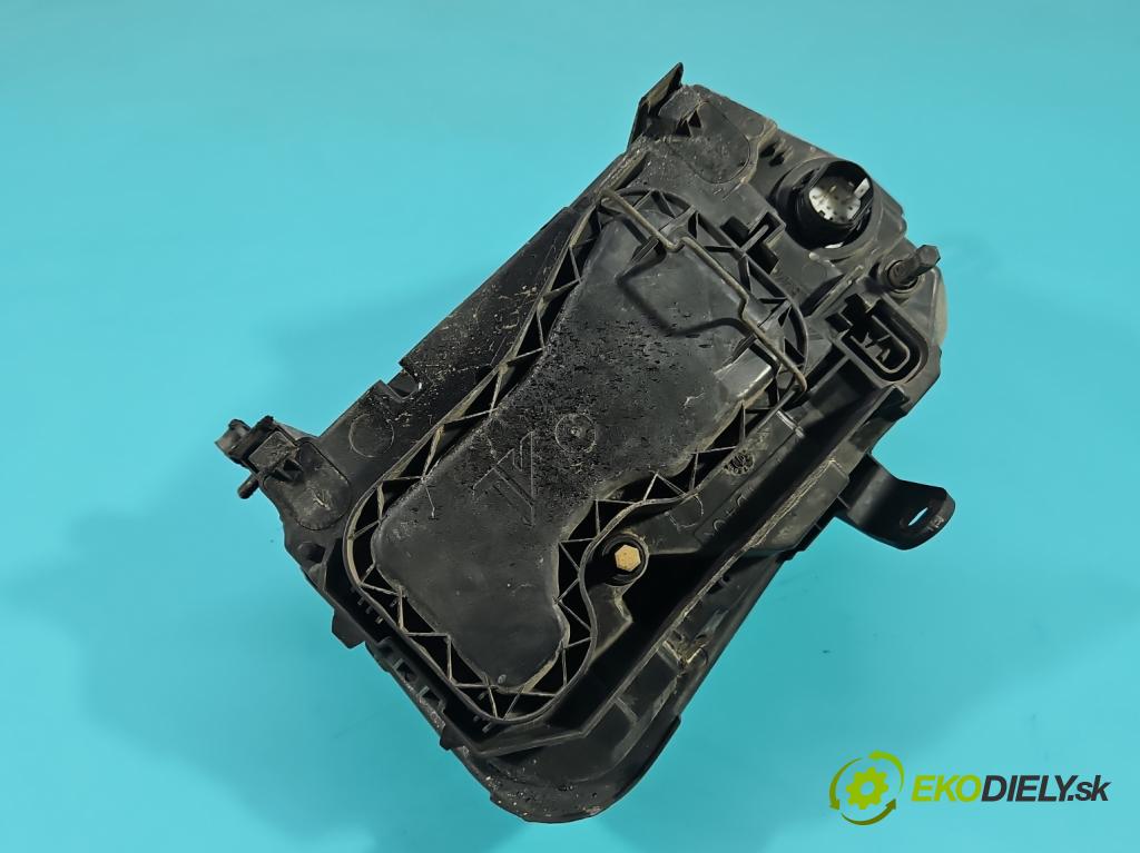 Fiat Panda II 2003-2012 1.1 8V 54 HP manual 40 kW 1108 cm3 5- Reflektor: pravý  (Svetlo predné pravé)