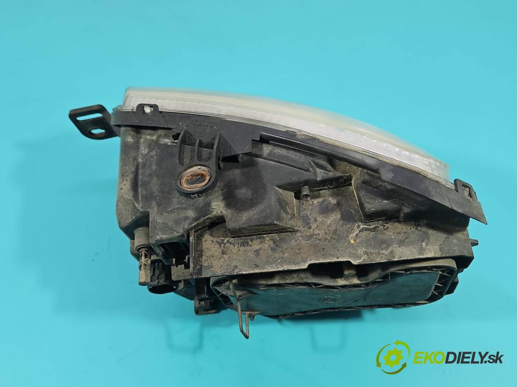 Fiat Panda II 2003-2012 1.1 8V 54 HP manual 40 kW 1108 cm3 5- Reflektor: pravý  (Svetlo predné pravé)