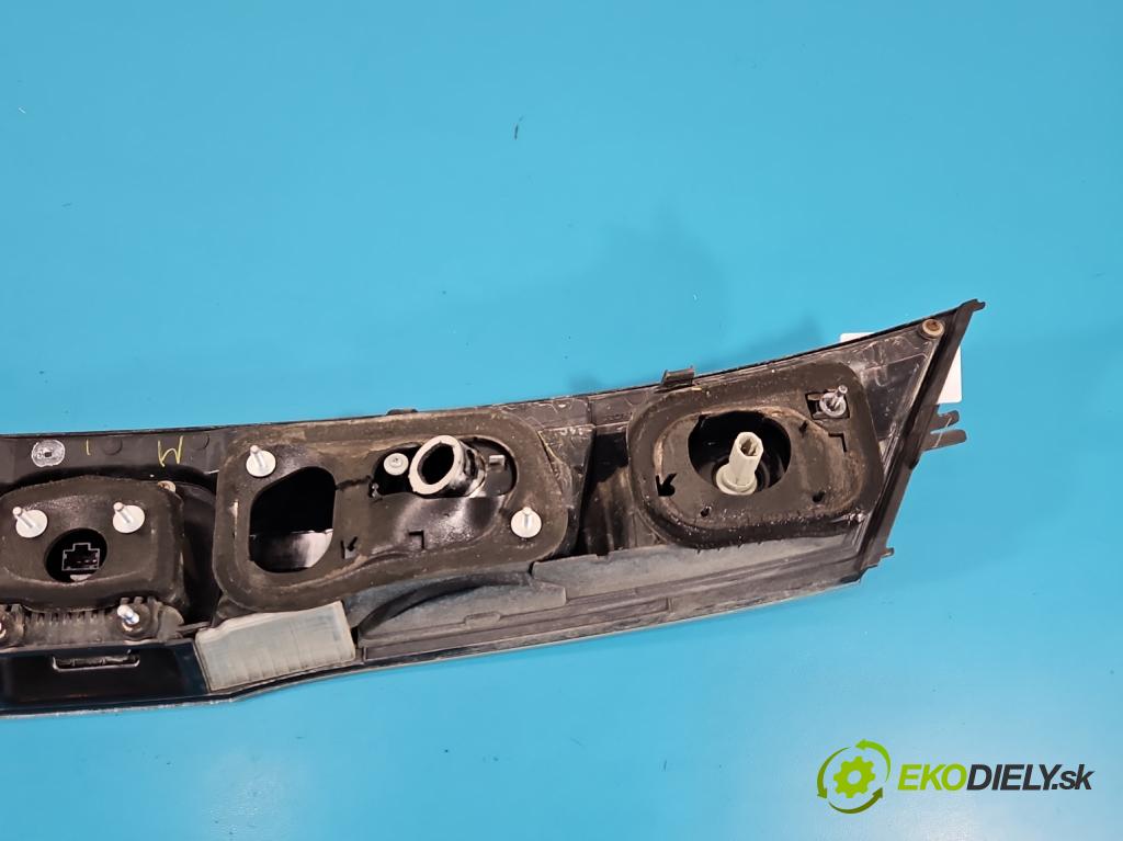Honda Civic VIII 2006-2011 2.2 140 HP manual 103 kW 2204 cm3 5- zaslepka: zadné 132-16721