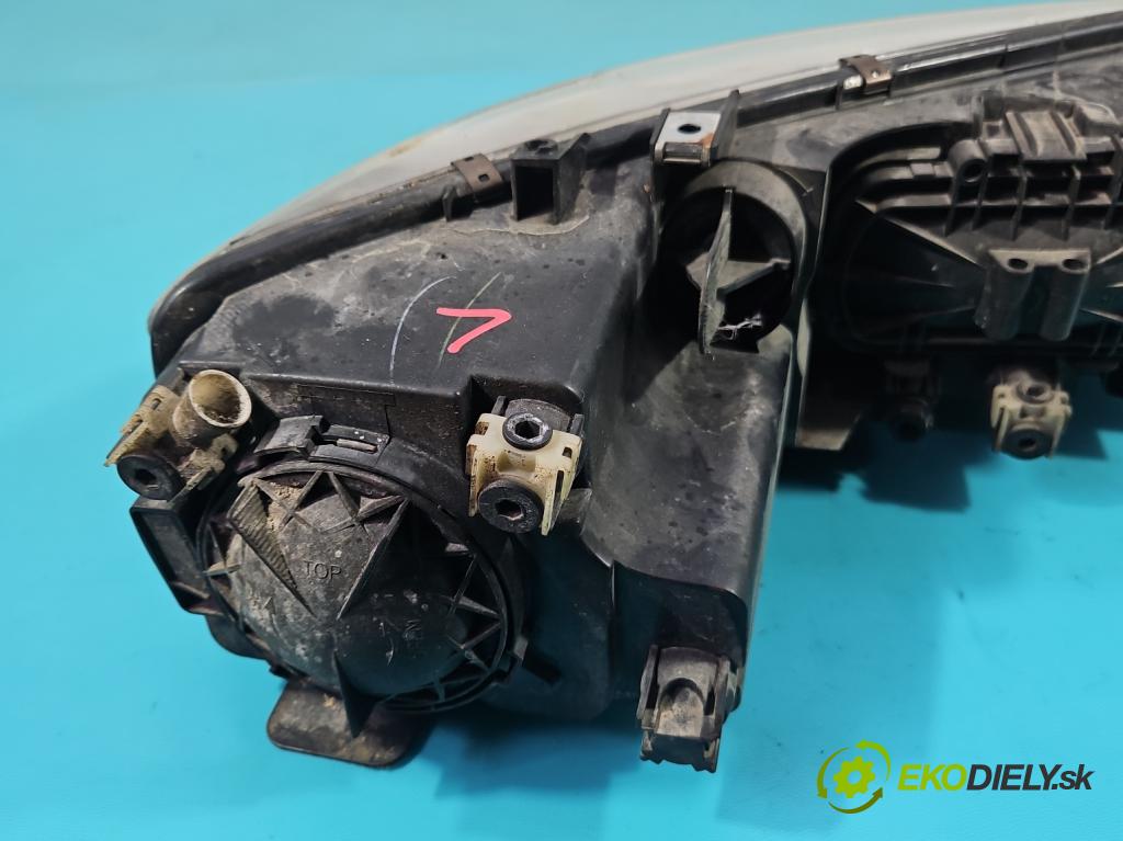 Mazda 6 I GG 2002-2007 2.0 16V 141 HP manual 104 kW 1999 cm3 5- Reflektor: ľavý 014003902 (Kľučka dverí ostatné)