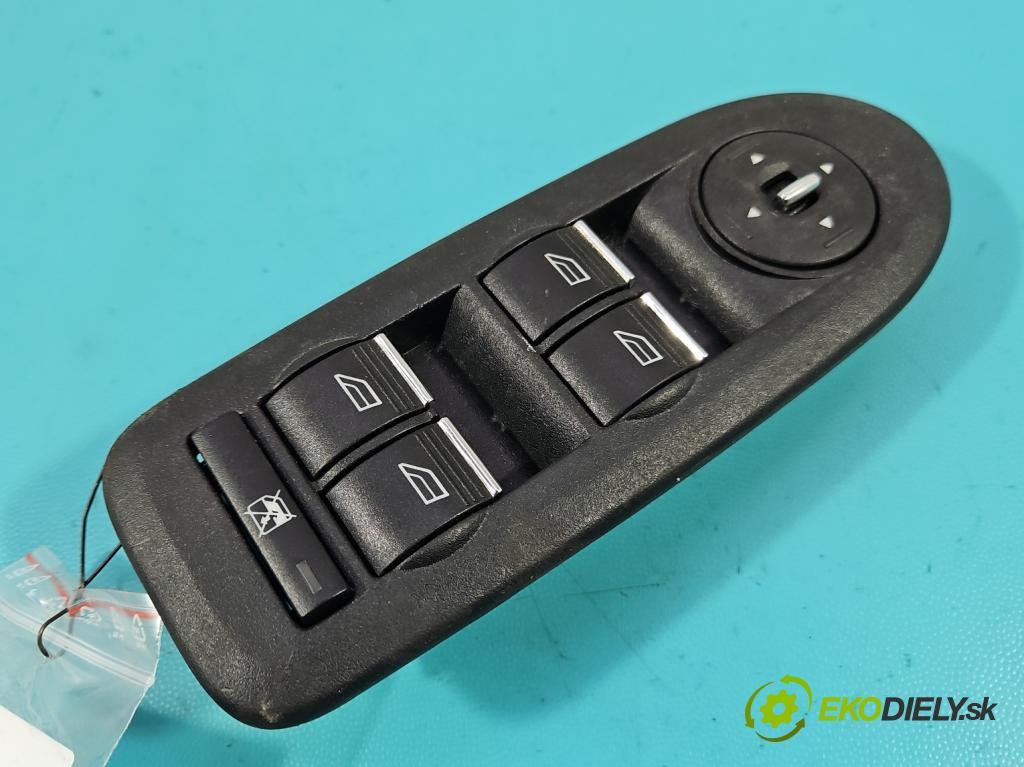 Ford Kuga Mk1 2008-2013 2.0 tdci 140 HP manual 103 kW 1997 cm3 5- prepínač okien spätných zrkadiel 8M5T-14A132-AC