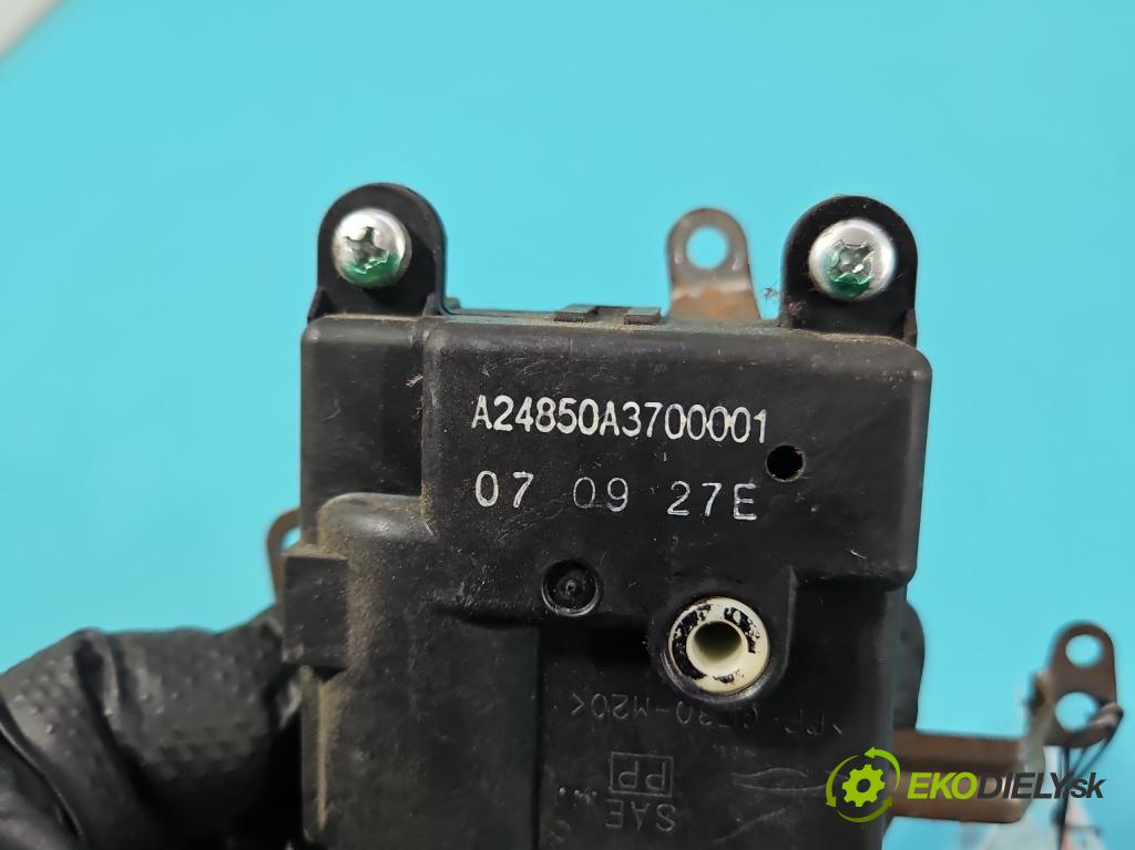 Honda Civic VIII 2006-2011 2.2 140 hp manual 103 kW 2204 cm3 5- motorek topení A24850A3700001