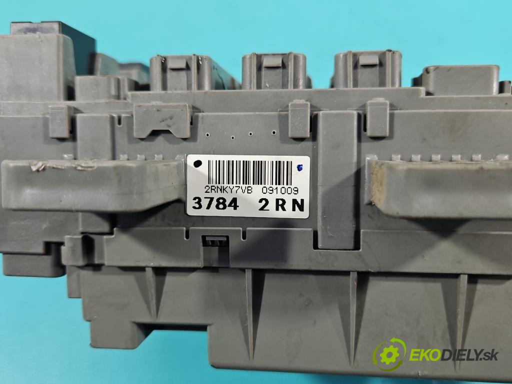Honda Civic VIII 2006-2011 2.2 140 HP manual 103 kW 2204 cm3 5- skrinka poistka E36KY7VB (Poistková skrinka)