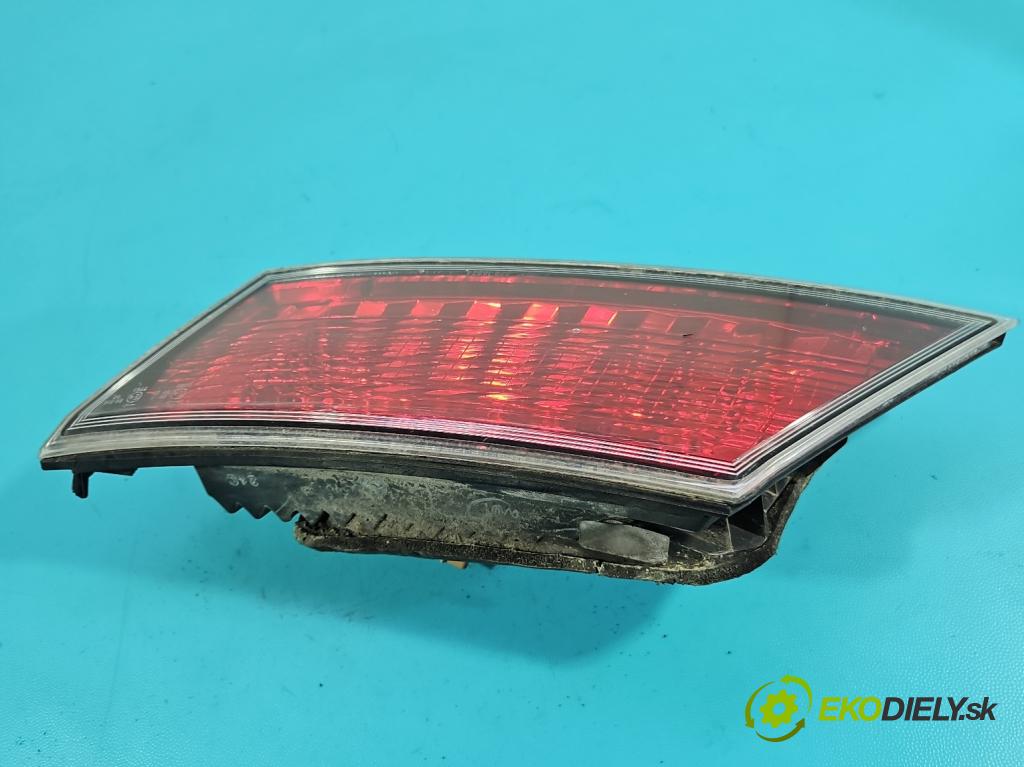 Honda Civic VIII 2006-2011 2.2 140 HP manual 103 kW 2204 cm3 5- svetlo / reflektor zadné ľavé kufrové dvere