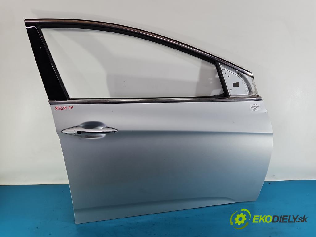 Hyundai I40 1.7 crdi 136hp manual 100 kW 1685 cm3 5- dveře přední pravé  (Klika dveří ostatní)