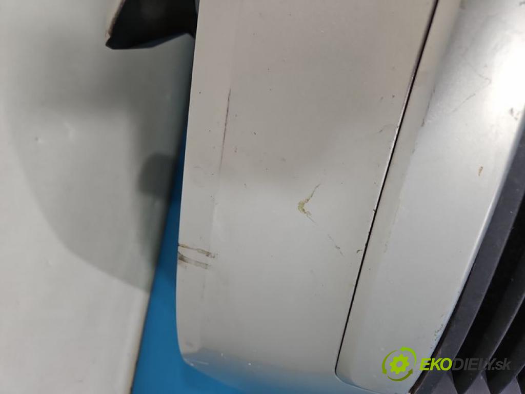 Opel Zafira B 2005-2014 1.9 cdti 120 HP manual 88 kW 1910 cm3 5- nárazník predné  (Kľučka dverí ostatné)
