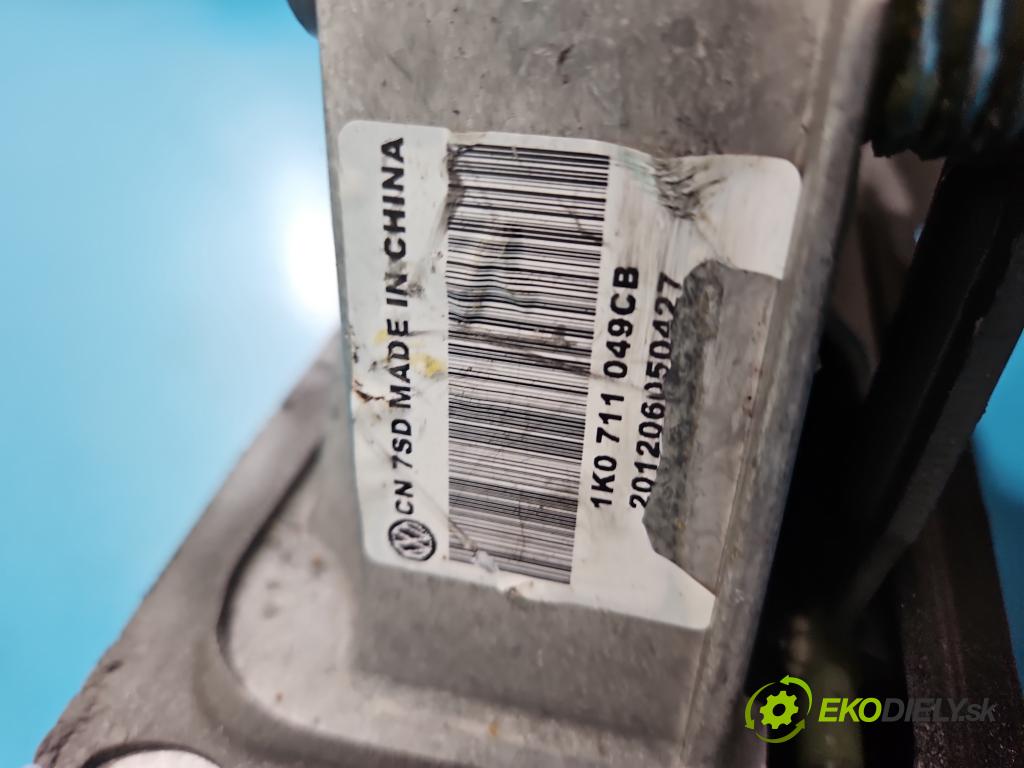 Vw Jetta VI 2010-2018 1.6 tdi CAYC: 105 hp manual 77 kW 1598 cm3 4- kulisa změny stupňová 5K0711113 (Řadicí páka (kulisa) )