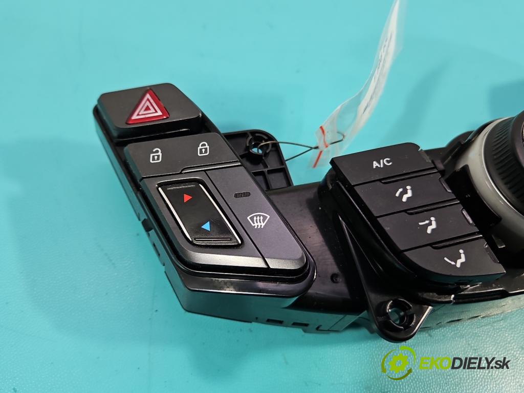 Hyundai I40 1.7 crdi 136 HP manual 100 kW 1685 cm3 5- panel kúrenia 97250-3Z660