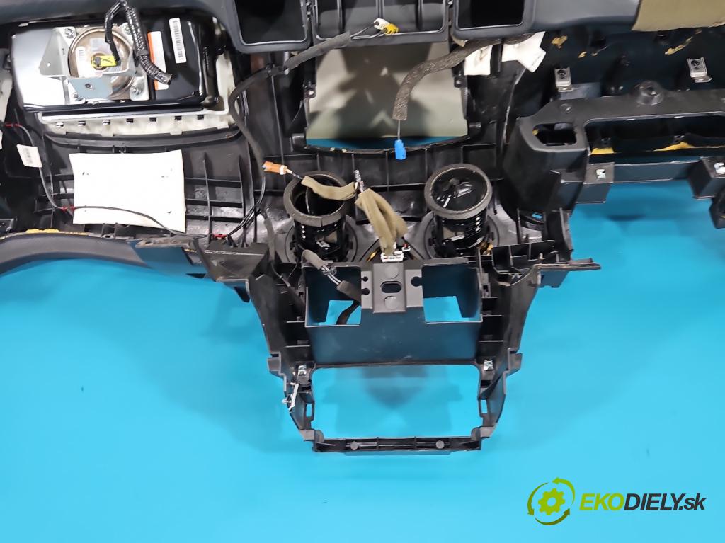 Renault Koleos I 2008-2016 2.0 dci 150 HP automatic 110 kW 1995 cm3 5- kokpit,pristrojová doska rozdeľovacia