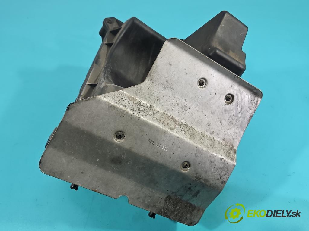 Audi A4 B6 2000-2004 1.9 tdi 131 hp manual 96 kW 1896 cm3 5- obal filtra vzduchu 03G133837 (Kryt vzduchového filtru)