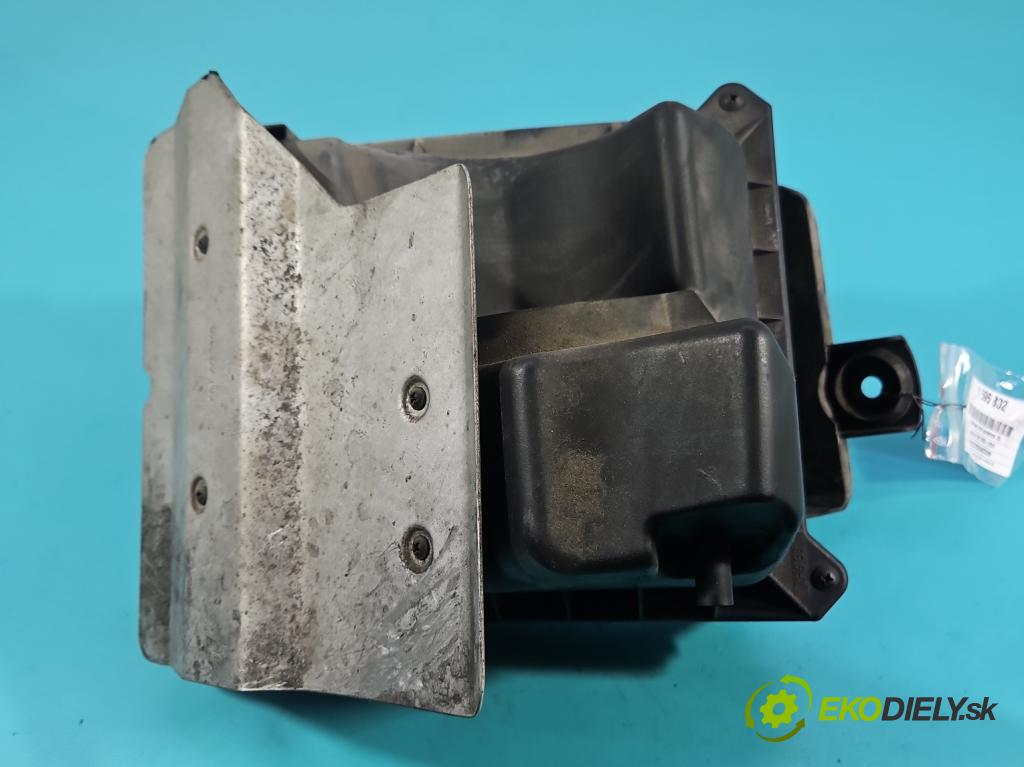 Audi A4 B6 2000-2004 1.9 tdi 131 hp manual 96 kW 1896 cm3 5- obal filtra vzduchu 03G133837 (Kryt vzduchového filtru)