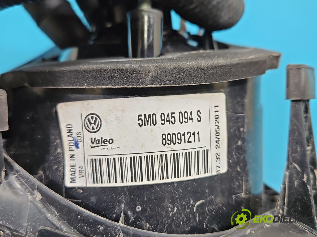 Vw Golf plus 1.4 TSI 122 HP manual 90 kW 1390 cm3 5- svetlo / reflektor zadné pravé 5M0945094S (Kľučka dverí ostatné)