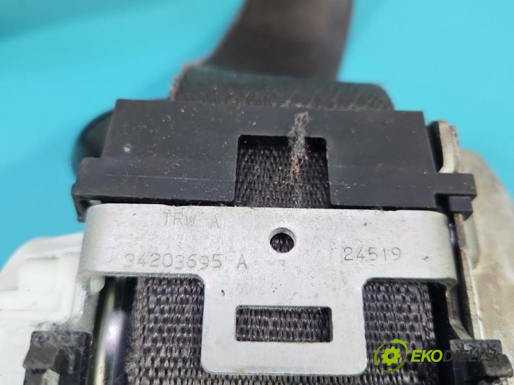 Opel Astra V  2015-2022 1.5 cdti 105 hp manual 77 kW 1496 cm3 5- stěna bezpečnost přední levý 39201592