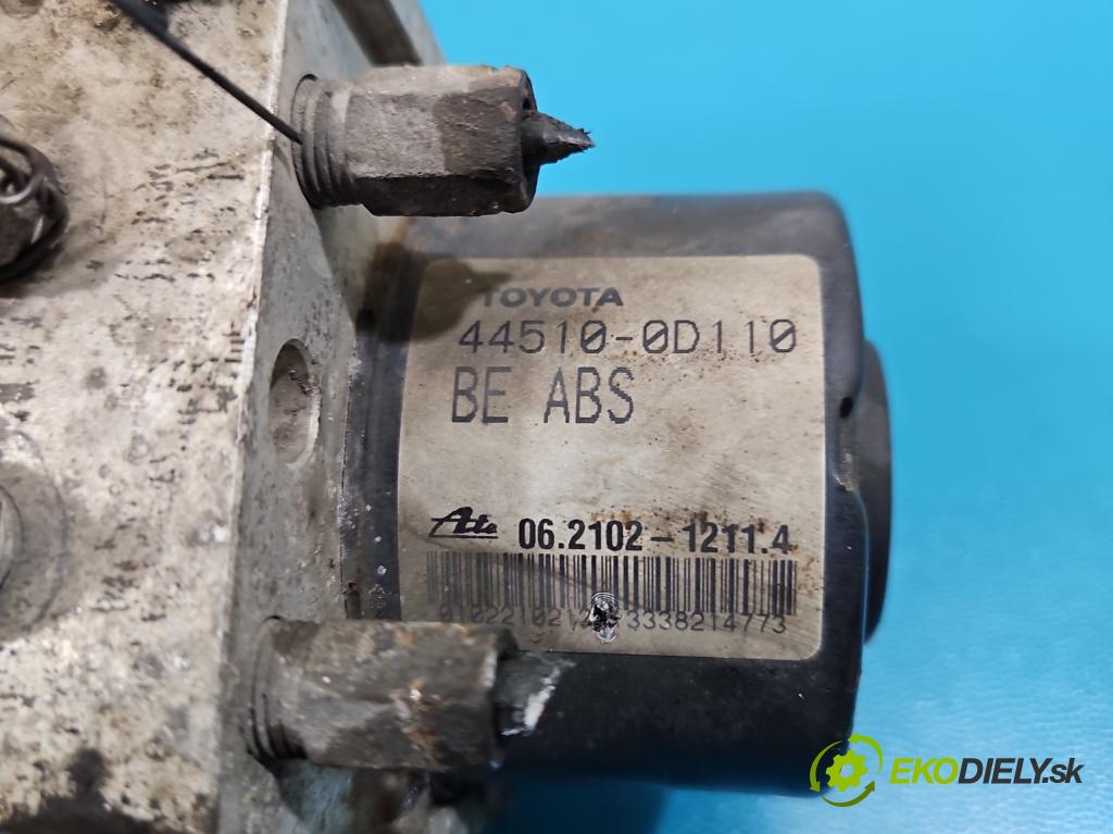Toyota Yaris II 2005-2011 1.0 vvti 69KM manual 51 kW 998 cm3 5- čerpadlo abs 44510-0D110 (Pumpa ABS)