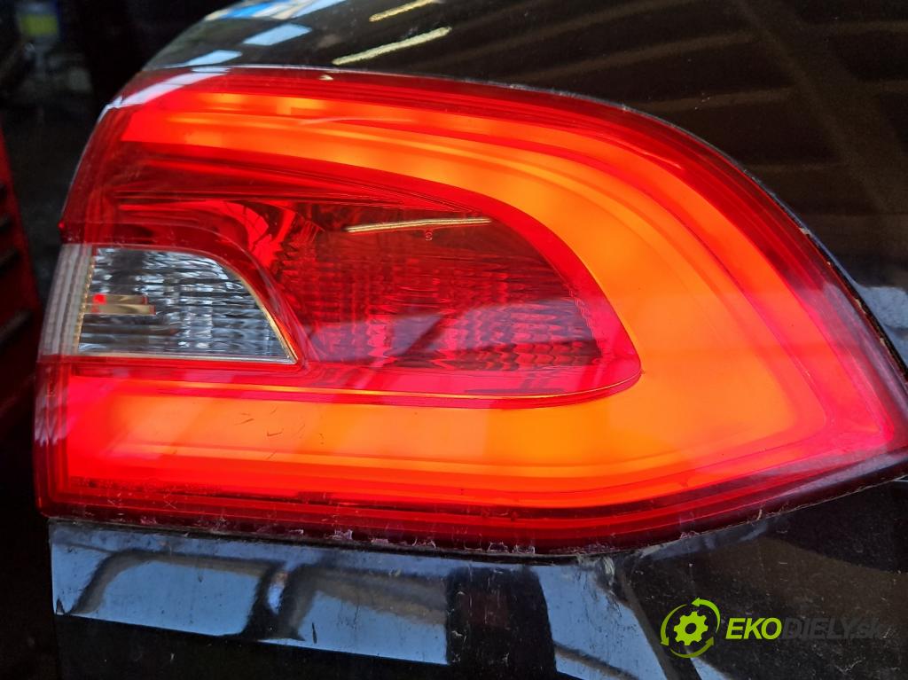 Peugeot 308 II 2013-2021 1.6 hdi 120 hp manual 88 kW 1560 cm3 5- světlo zadní levé 9678098080 (Klika dveří ostatní)