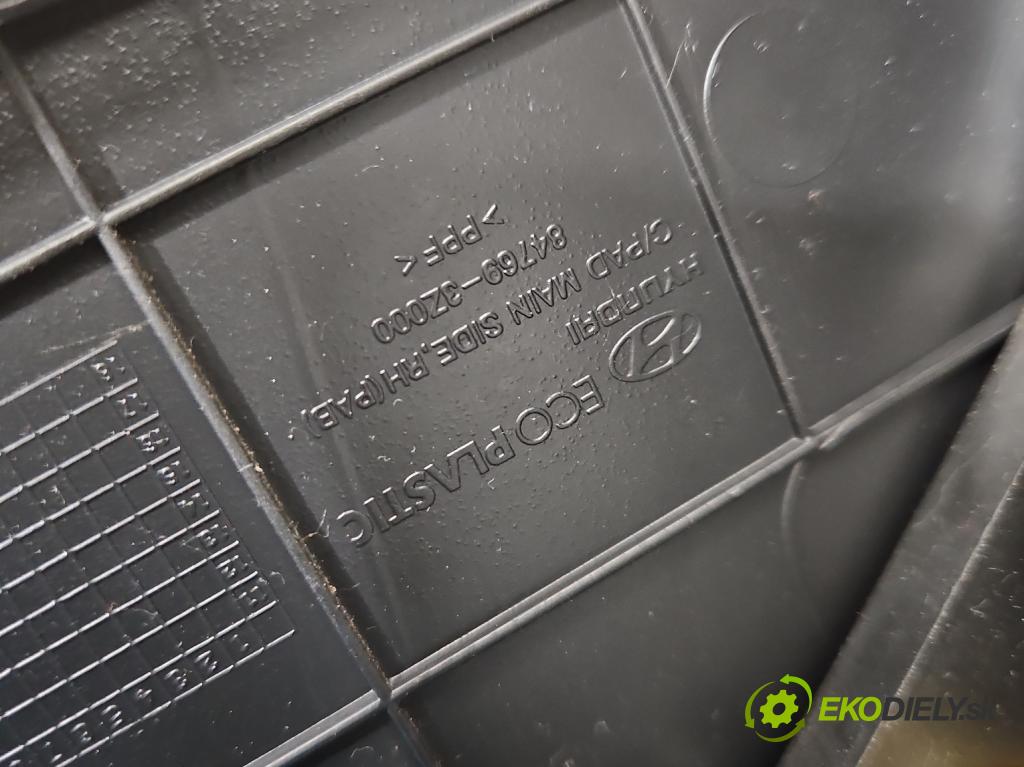 Hyundai I40 1.7 crdi 136 HP manual 100 kW 1685 cm3 5- kokpit,pristrojová doska rozdeľovacia