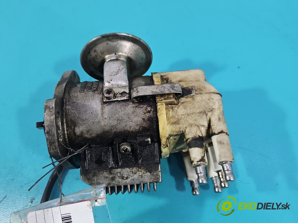 Fiat Uno 1.1 8V 56 HP manual 41 kW 1116 cm3 5- rozdeľovač 829R1 (Rozdeľovač)