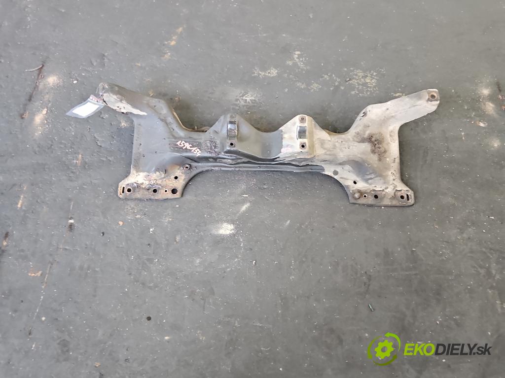 Fiat Uno 1.1 8V 56 HP manual 41 kW 1116 cm3 5- výstuha motora 