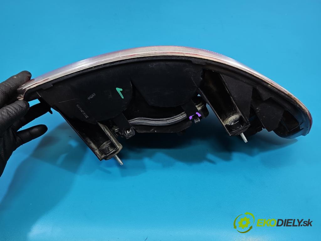 Fiat Linea 1.4 8V 77 HP manual 57 kW 1368 cm3 4- svetlo / reflektor zadné ľavé 20190748-RH (Kľučka dverí ostatné)