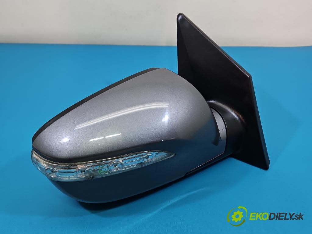 Hyundai Ix35 1.6 Gdi G4FD 135 hp manual 99 kW 1591 cm3 5- zpětné zrcátko pravé  (Klika dveří ostatní)