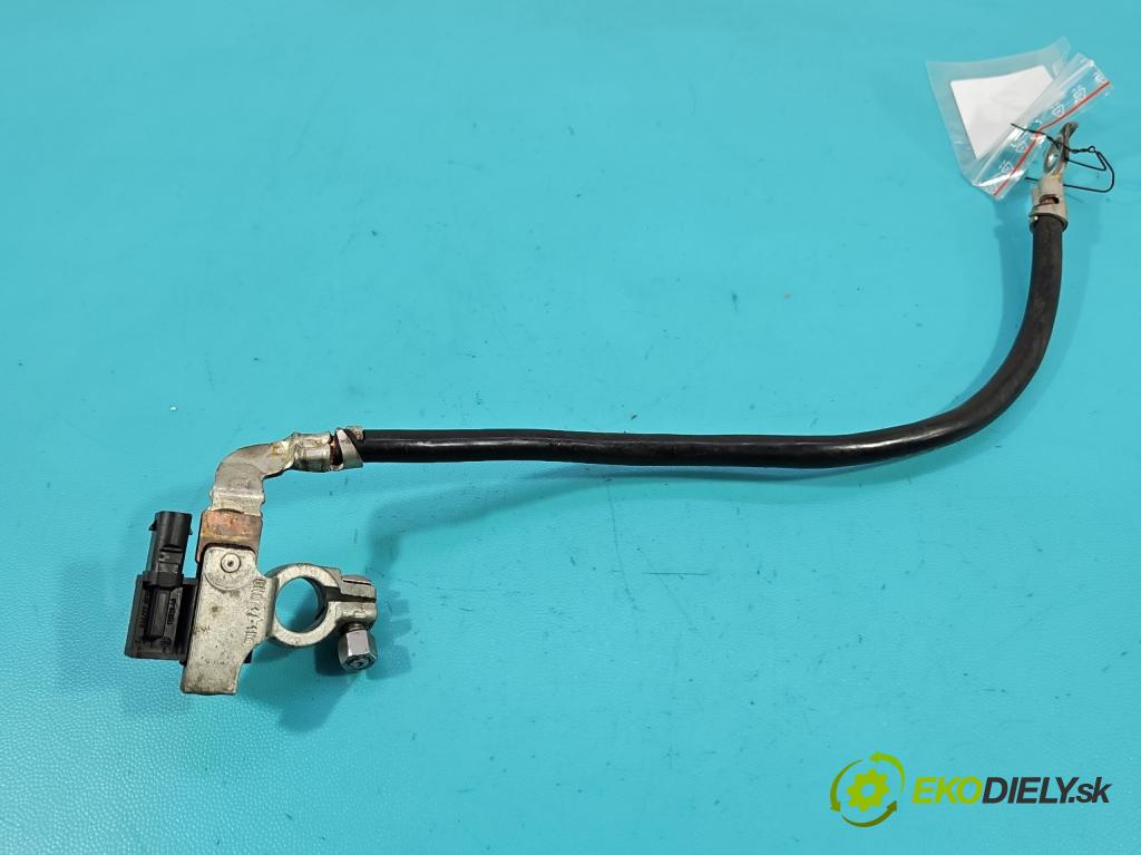 Bmw X1 E84 2009-2015 2.0d 184 hp automatic 135 kW 1995 cm3 5- kontakt mínus: 7618677