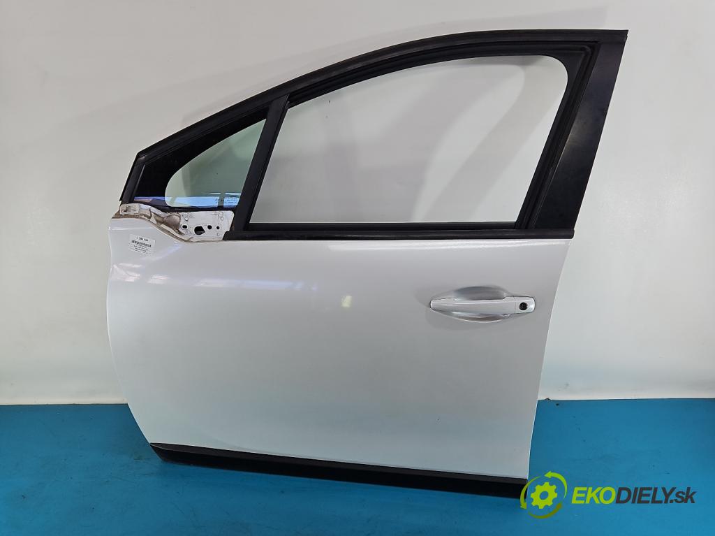 Peugeot 2008 I 2013-2019 1.2 12V 110 HP automatic 81 kW 1199 cm3 5- dvere predné ľavé  (Kľučka dverí ostatné)