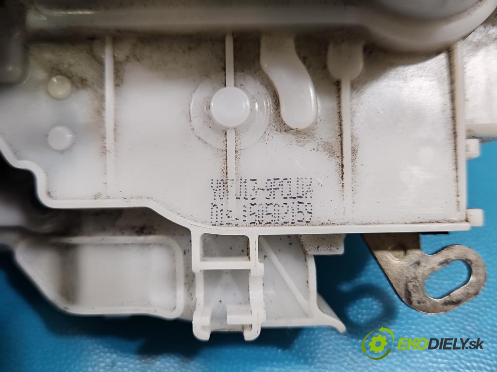 Alfa romeo 159 1.8 16V Z18XER 140 HP manual 103 kW 1796 cm3 5- zámok zadné pravý 50502159