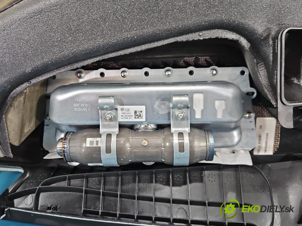 Bmw 7 F01 2008-2015 3.0d 306KM automatic 225 kW 2993 cm3 4- kokpit,pristrojová doska rozdeľovacia