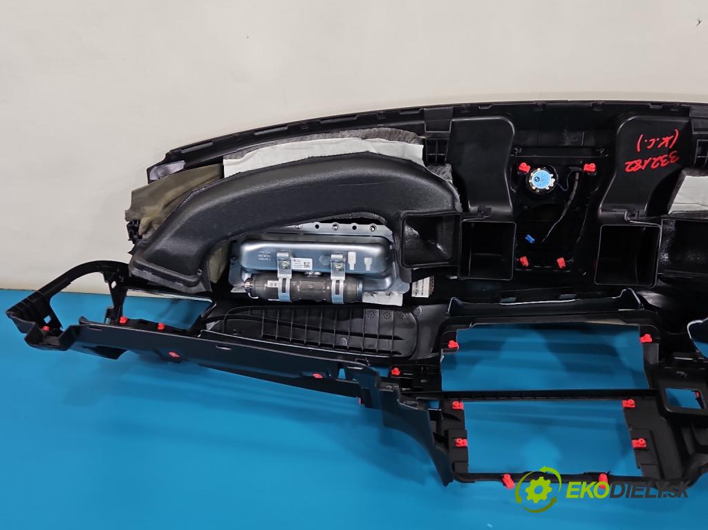 Bmw 7 F01 2008-2015 3.0d 306KM automatic 225 kW 2993 cm3 4- kokpit,pristrojová doska rozdeľovacia