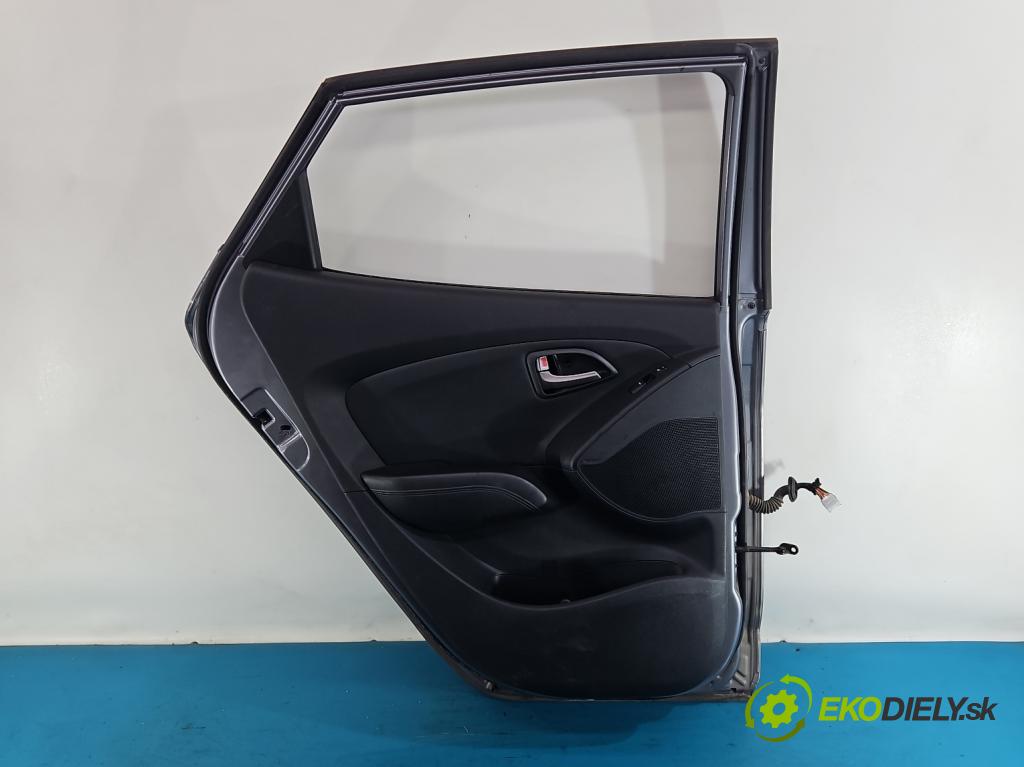 Hyundai Ix35 1.6 Gdi: G4FD 135 HP manual 99 kW 1591 cm3 5- dvere zadné ľavé  (Kľučka dverí ostatné)