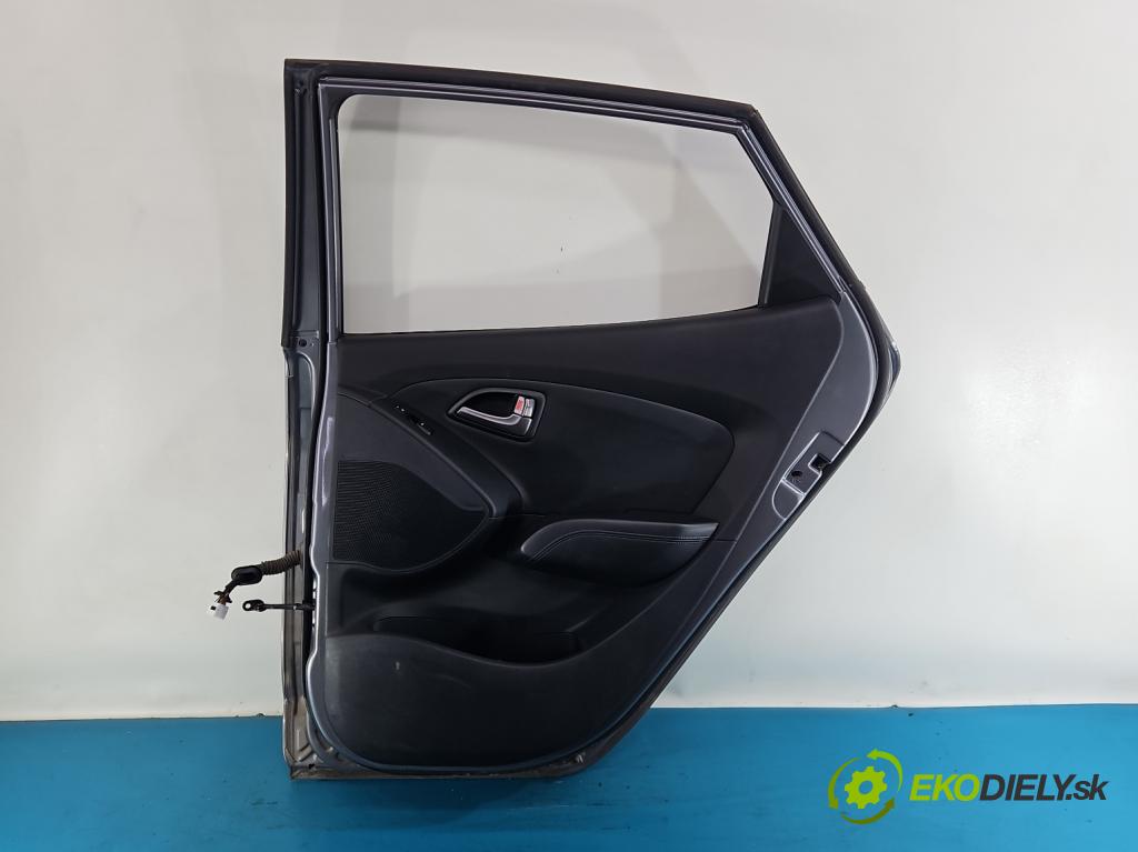 Hyundai Ix35 1.6 Gdi: G4FD 135 HP manual 99 kW 1591 cm3 5- dvere zadné pravé  (Kľučka dverí ostatné)
