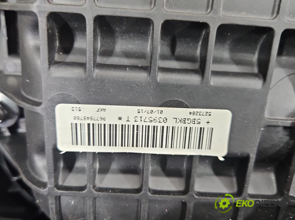 Peugeot 308 II 2013-2021 1.6 hdi 120 HP manual 88 kW 1560 cm3 5- kokpit,pristrojová doska rozdeľovacia