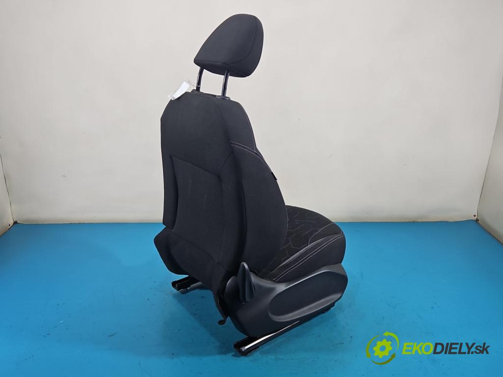 Peugeot 2008 I 2013-2019 1.2 12V 110 HP automatic 81 kW 1199 cm3 5- Sedačka pravý  (Sedadlo)