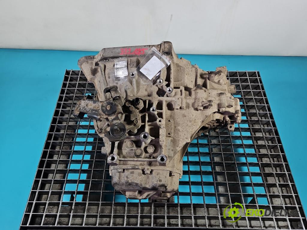 Hyundai Ix35 1.6 Gdi: G4FD 135 HP manual 99 kW 1591 cm3 5- riadiaca jednotka ostatné 95400-2YGA0