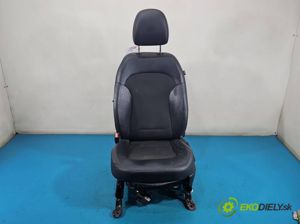Hyundai Ix35 1.6 Gdi: G4FD 135 HP manual 99 kW 1591 cm3 5- sedačke: komplet