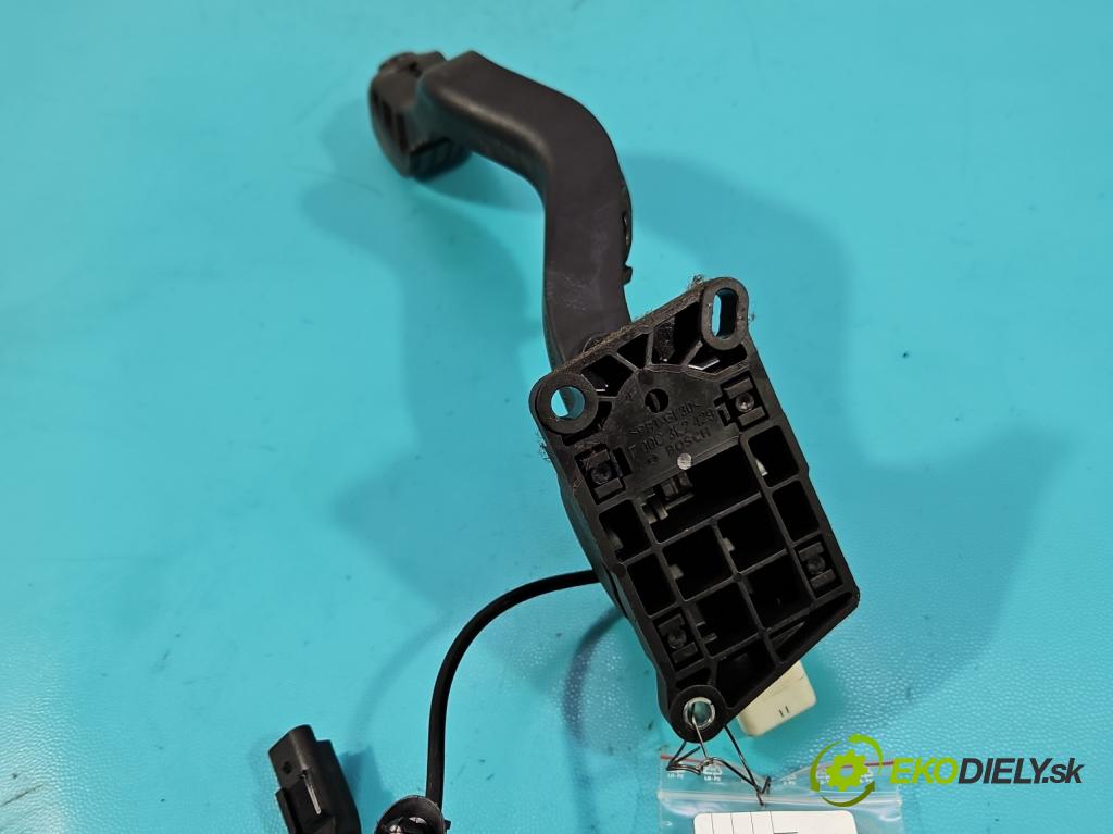 Citroen C4 I 2004-2011 1.6 hdi 90 hp manual 66.2 kW 1560 cm3 5- pedal plyn: potenciometr: F00C3E2429