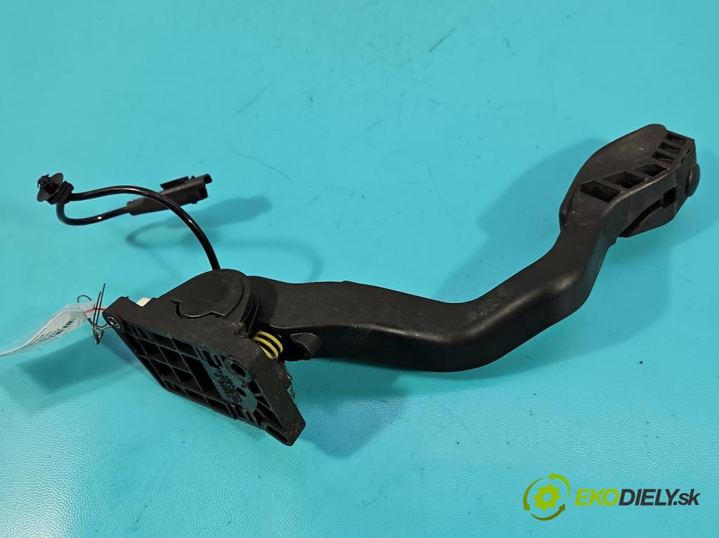 Citroen C4 I 2004-2011 1.6 hdi 90 hp manual 66.2 kW 1560 cm3 5- pedal plyn: potenciometr: F00C3E2429
