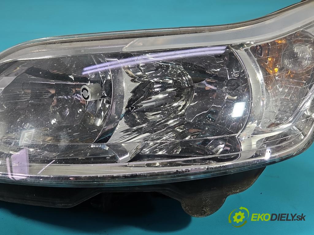 Citroen C4 I 2004-2011 1.6 hdi 90 HP manual 66.2 kW 1560 cm3 5- Reflektor: ľavý 9684381980 (Kľučka dverí ostatné)
