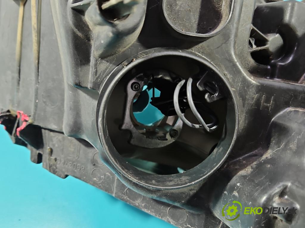 Citroen C4 I 2004-2011 1.6 hdi 90 HP manual 66.2 kW 1560 cm3 5- Reflektor: ľavý 9684381980 (Kľučka dverí ostatné)