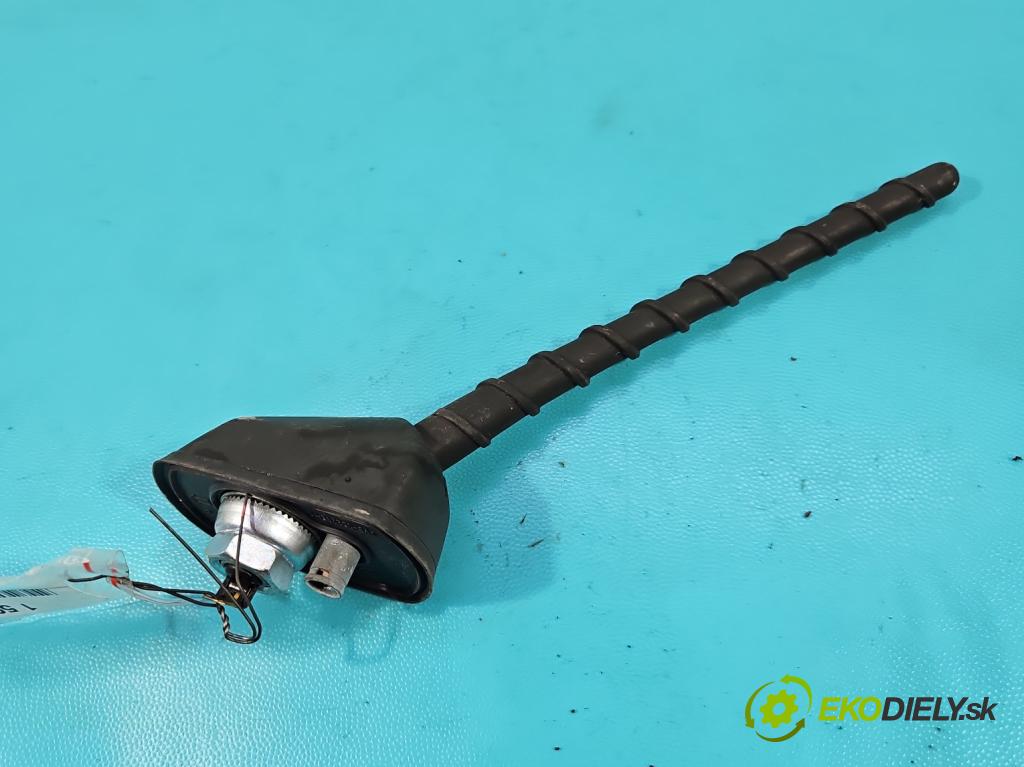 Hyundai Ix35 1.6 Gdi G4FD 135 hp manual 99 kW 1591 cm3 5- Antena