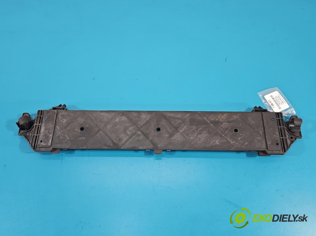 Bmw 7 F01 2008-2015 3.0d 306KM automatic 225 kW 2993 cm3 4- kryt plast R2748-002