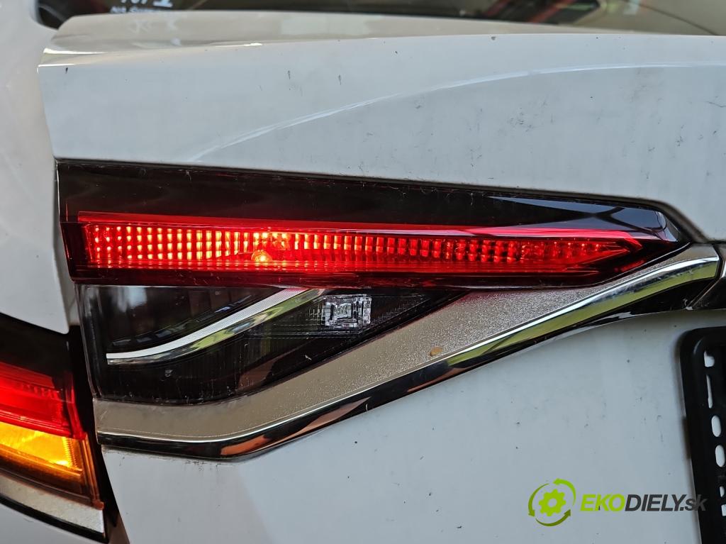 Toyota Corolla E21 2019- 1.8 16V 98 HP automatic 72 kW 1798 cm3 4- svetlo / reflektor zadné ľavé kufrové dvere 81590-02C21-00