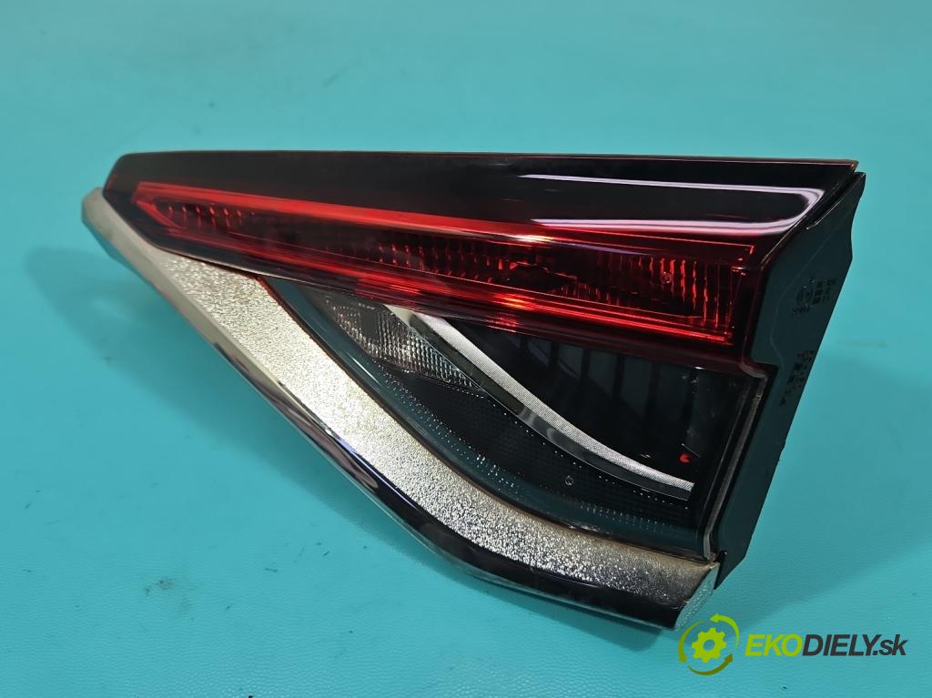 Toyota Corolla E21 2019- 1.8 16V 98 HP automatic 72 kW 1798 cm3 4- svetlo / reflektor zadné pravé 81580-02C31-00 (Kľučka dverí ostatné)
