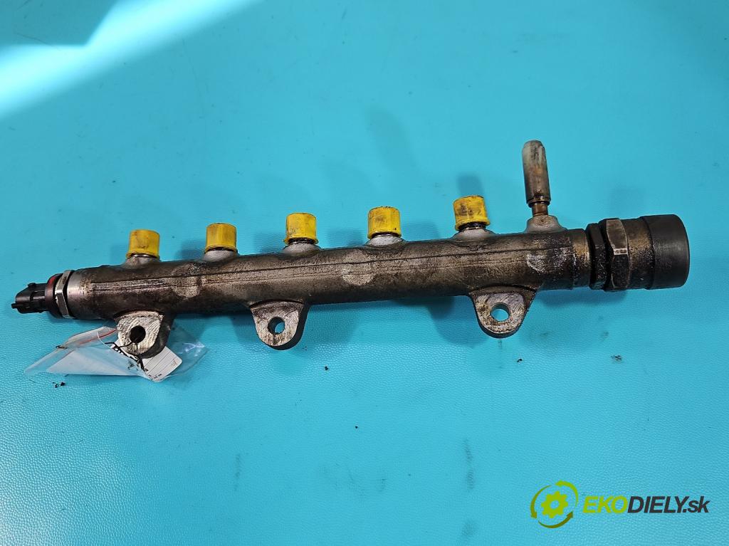 Opel Vivaro 2001-2014 2.0 cdti 90 HP manual 66 kW 1995 cm3 5- lišta vstrekovacia 8200842432 (Vstrekovacia lišta)